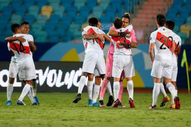 Copa América : Perú se recupera y vence a Colombia