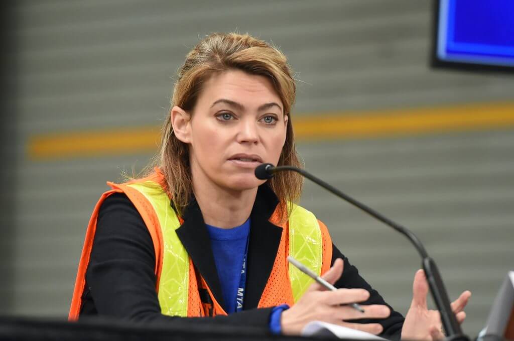 Cuomo nombra a Sarah Feinberg como la primera mujer al frente de la MTA