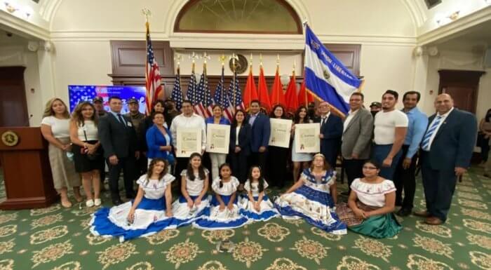 Condado de Nassau celebró a los Salvadoreños-Americanos