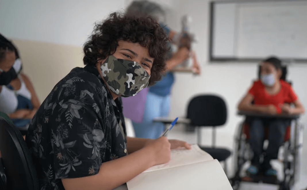 9 de agosto es último día para recibir vacuna de Pfizer a tiempo para el primer día de clases