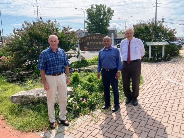 Presidente de la Asamblea, Carl Heastie, continúa su gira estatal en Long Island