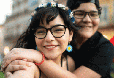 Crisis Text Line Apoya a los Texteadores Hispanohablantes que Tienen Crisis de Salud Mental