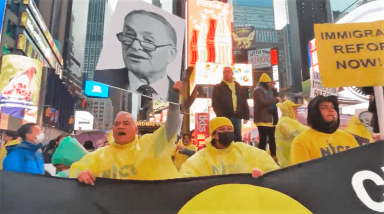 Marcha en NY urge a demócratas retomar vía a la ciudadanía en plan social