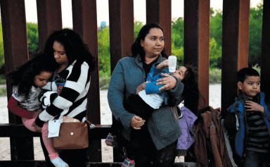Chapina cruza la peligrosa frontera para reunirse con su esposo en NY