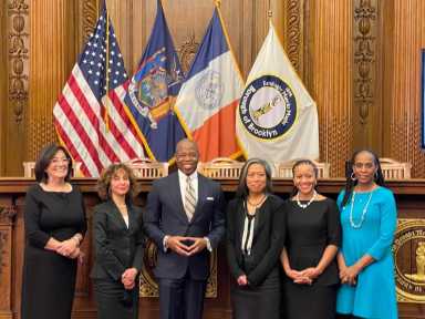 Alcalde electo Adams nombra a cinco mujeres como vicealcaldesas de la ciudad de Nueva York