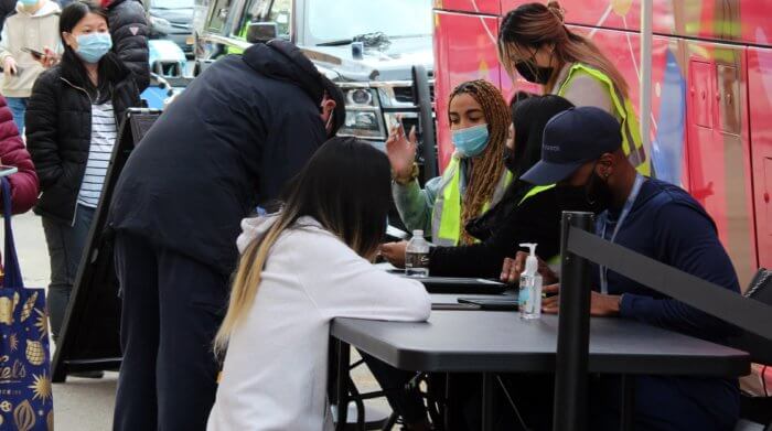 Presupuesto de la Asamblea de NY hace inversiones esenciales en salud e incluye a indocumentados