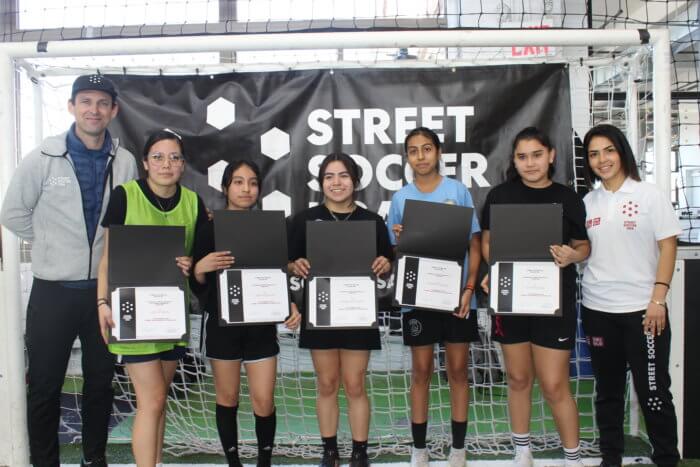 Niñas de Brooklyn jugarán la Copa Mundial Callejera en Doha, Catar