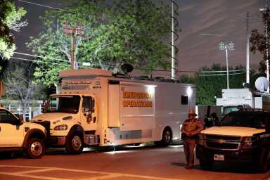 Aumentan patrullaje policial en escuelas de Long Island tras tiroteo masivo en Texas