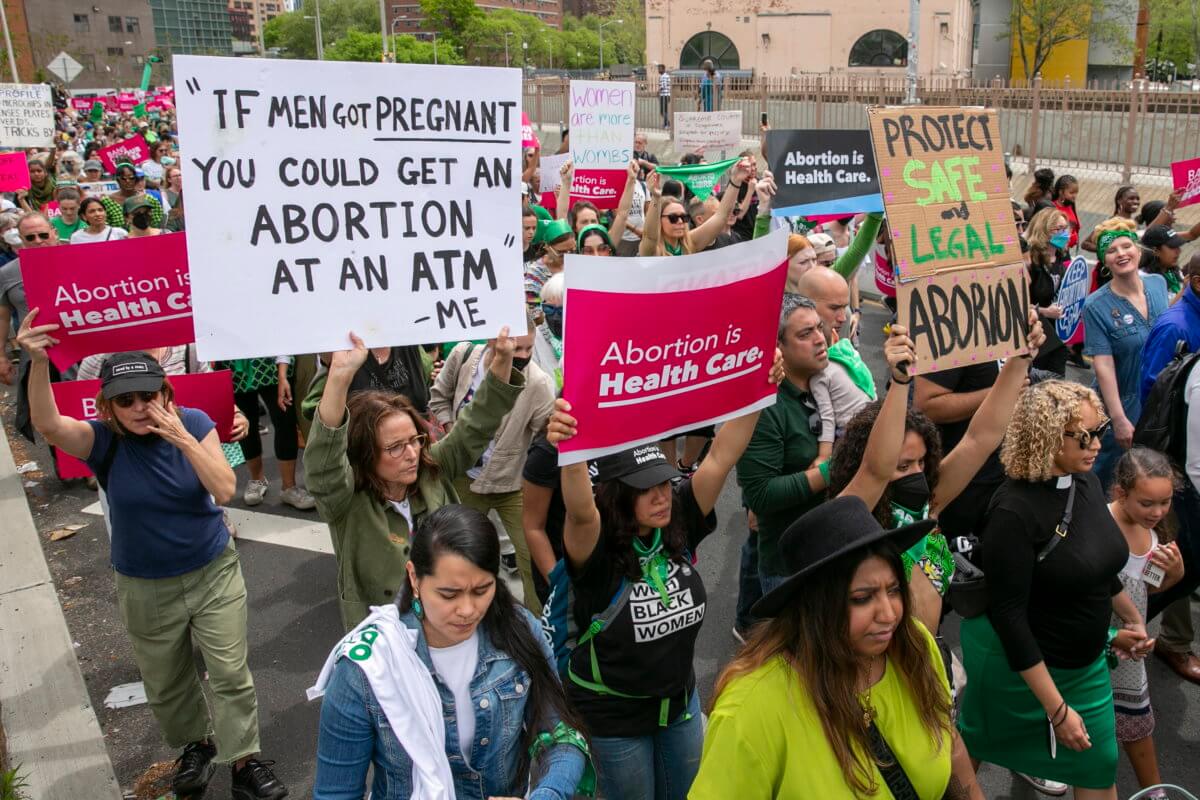 Inmigrantes se suman a la lucha por el acceso al aborto y a la libertad reproductiva