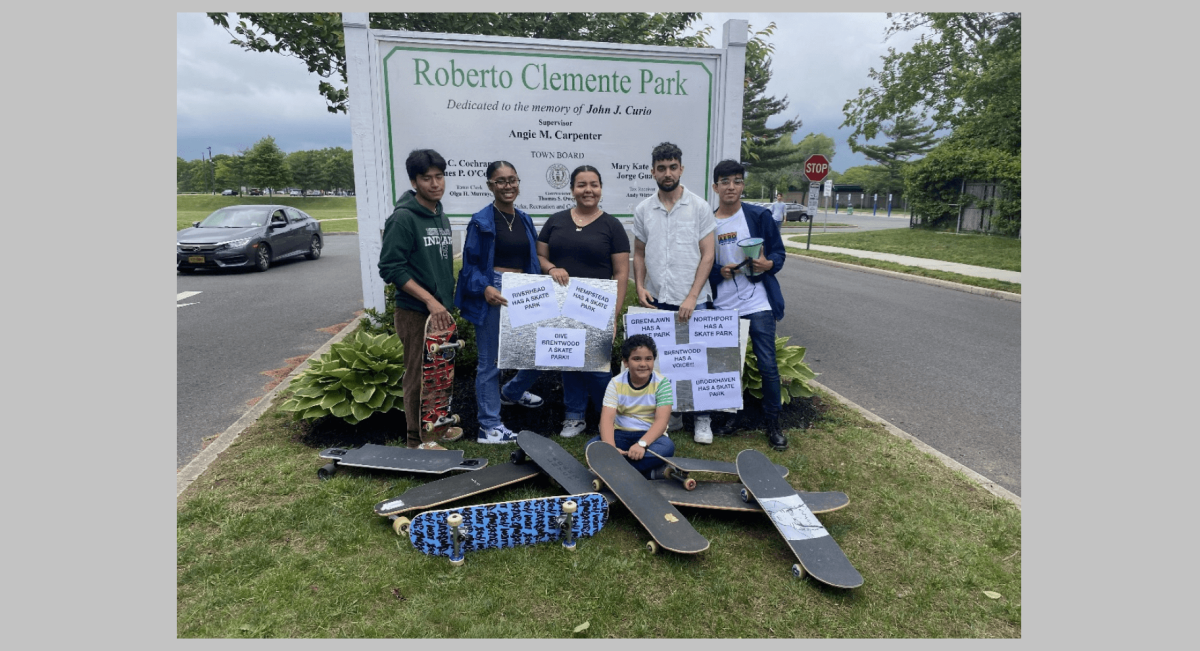 Jóvenes en Brentwood demandan la construcción de parque de patinaje a la supervisora de Islip