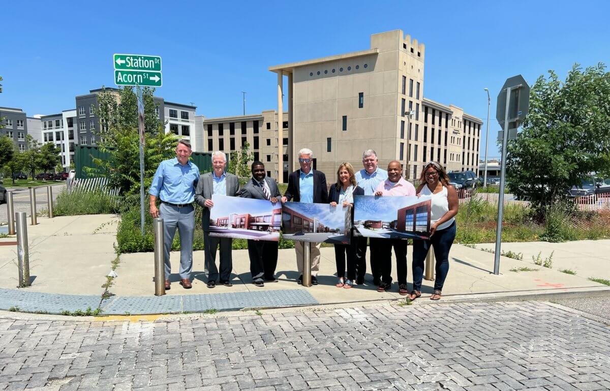 Presidente de la Asamblea anuncia inversión de 1 millón para el YMCA