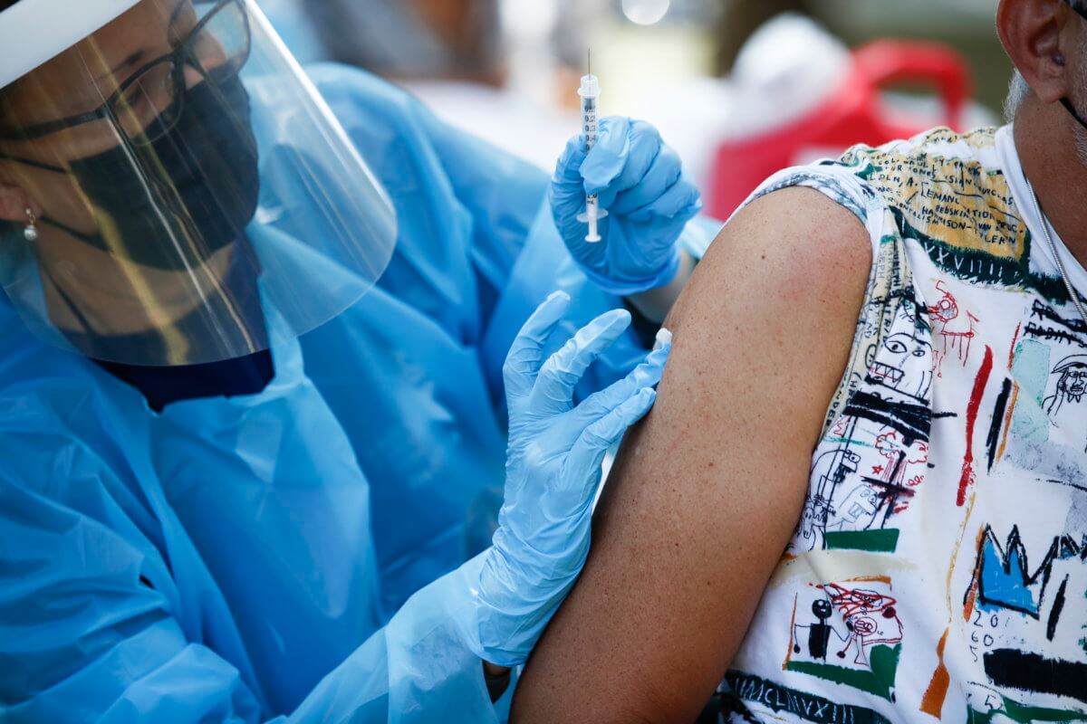 Amplían vacunación contra la Viruela del Mono en Brentwood y Patchogue