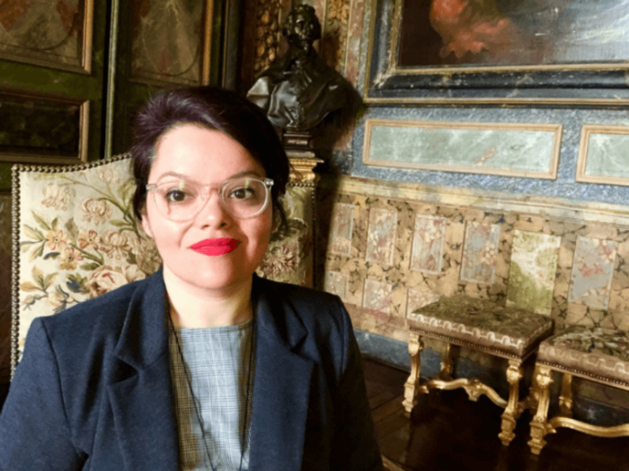 Leeanna Chipana, conectando a la comunidad hispana a través de la pintura