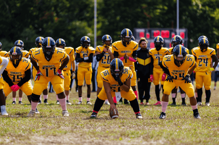 Los 'Knights' de Uniondale triunfan en fiesta de 'Homecoming'