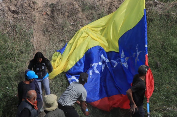 EEUU entrega 6.800 permisos humanitarios para venezolanos