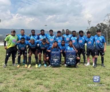 ScoutUs Pro dona botas y uniformes a dos clubes de fútbol necesitados en Ecuador