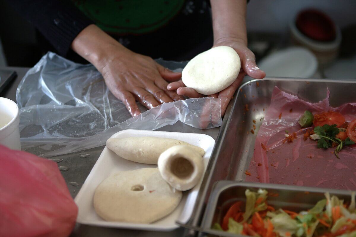 Inmigrantes en peligro al cancelarse ayuda alimentaria