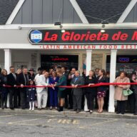 La Glorieta de Martin abre sus puertas ofreciendo rico sabor y apoyo comunitario