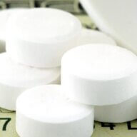 AARP NY aplaude proyecto de ley de transparencia en los precios de los medicamentos recetados
