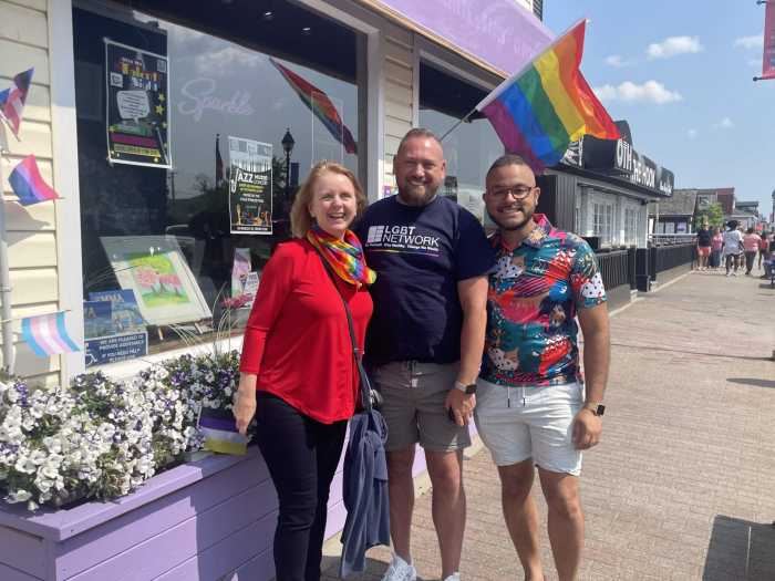Legisladora Mulé celebra evento 'Pride on the Mile' en Freeport