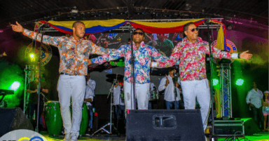 A gozar en el Concierto del Festival Independencia Orgullo Colombiano en Long Island