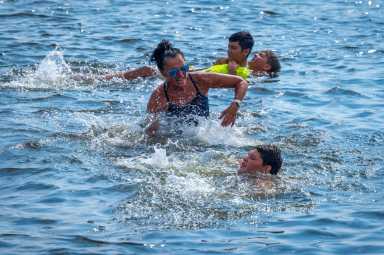 Programa Jr. Lifeguard prepara a los salvavidas del mañana