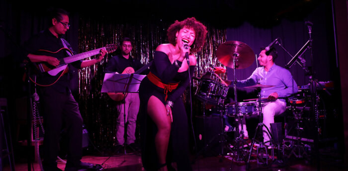 Ensemble New Yorkino de Linda EPO