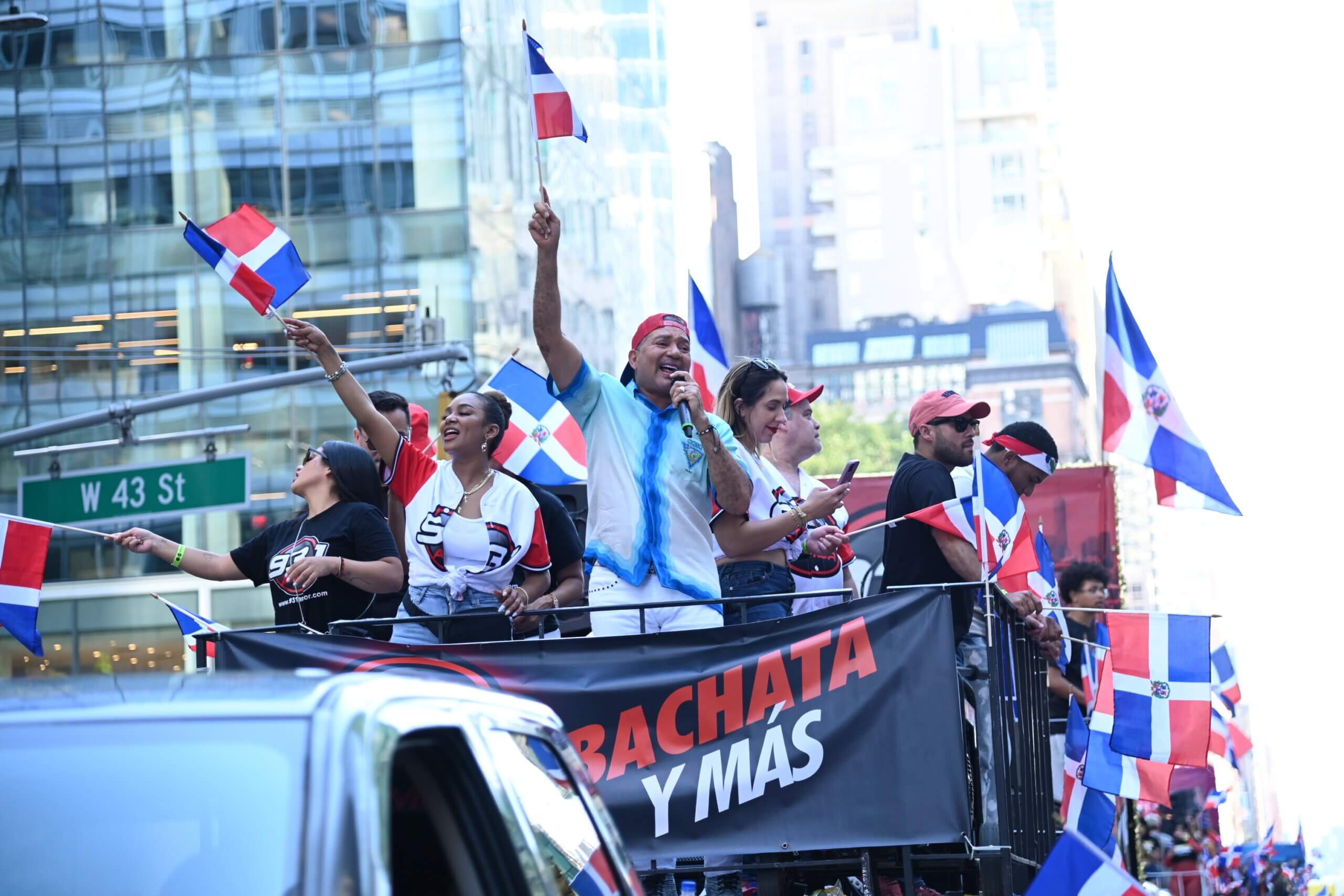 Derroche de alegría, colorido y cultura en el Desfile Dominicano de Nueva York