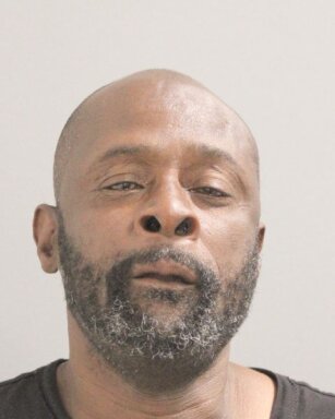 Hombre de Brentwood procesado por robos en Hicksville