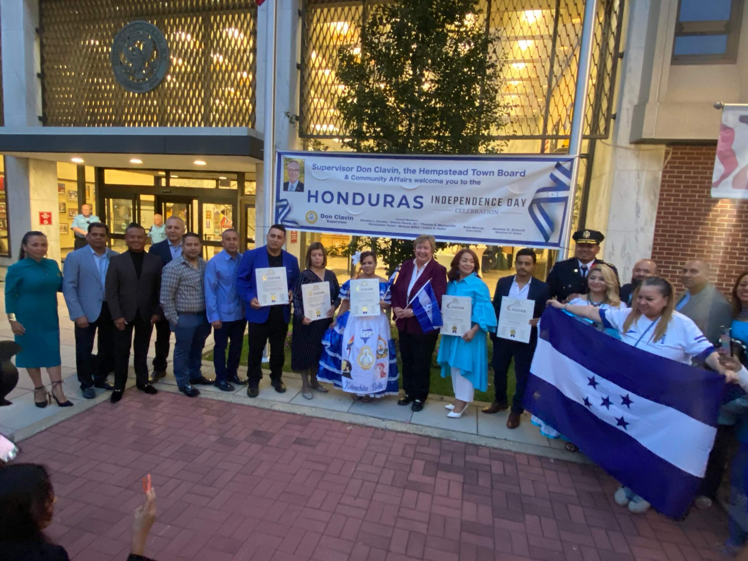 Town de Hempstead celebra por lo alto la Independencia de Honduras