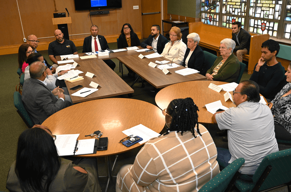 Vicepresidente Ramos y defensores apoyan a solicitantes de asilo en Nueva York y Long Island