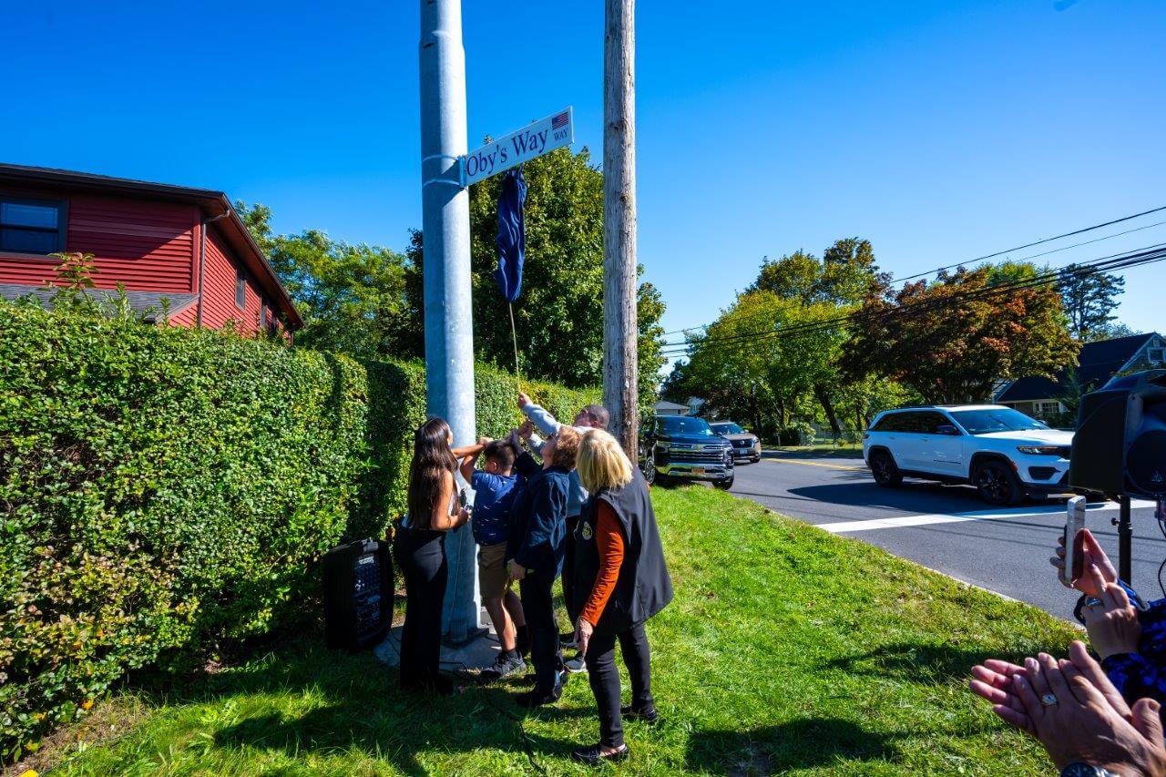 Nombran calle de Long Island en memoria de hispano líder comunitario