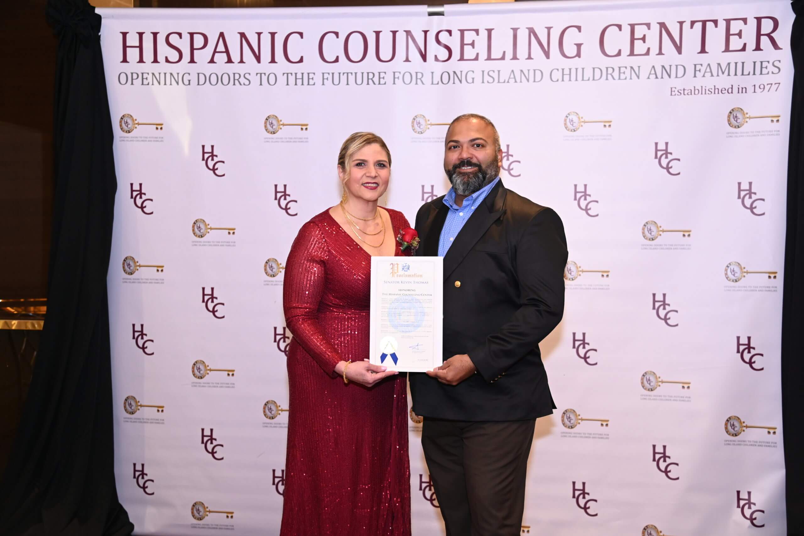 Hispanic Counseling Center celebra la Gala de su 46 aniversario transformando vidas
