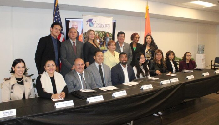Fundación Hispanoamericana ayuda a jóvenes otorgándoles becas estudiantiles