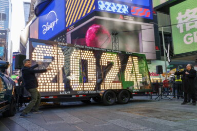 Todo listo para dar la bienvenida al Año Nuevo 2024 en Times Square