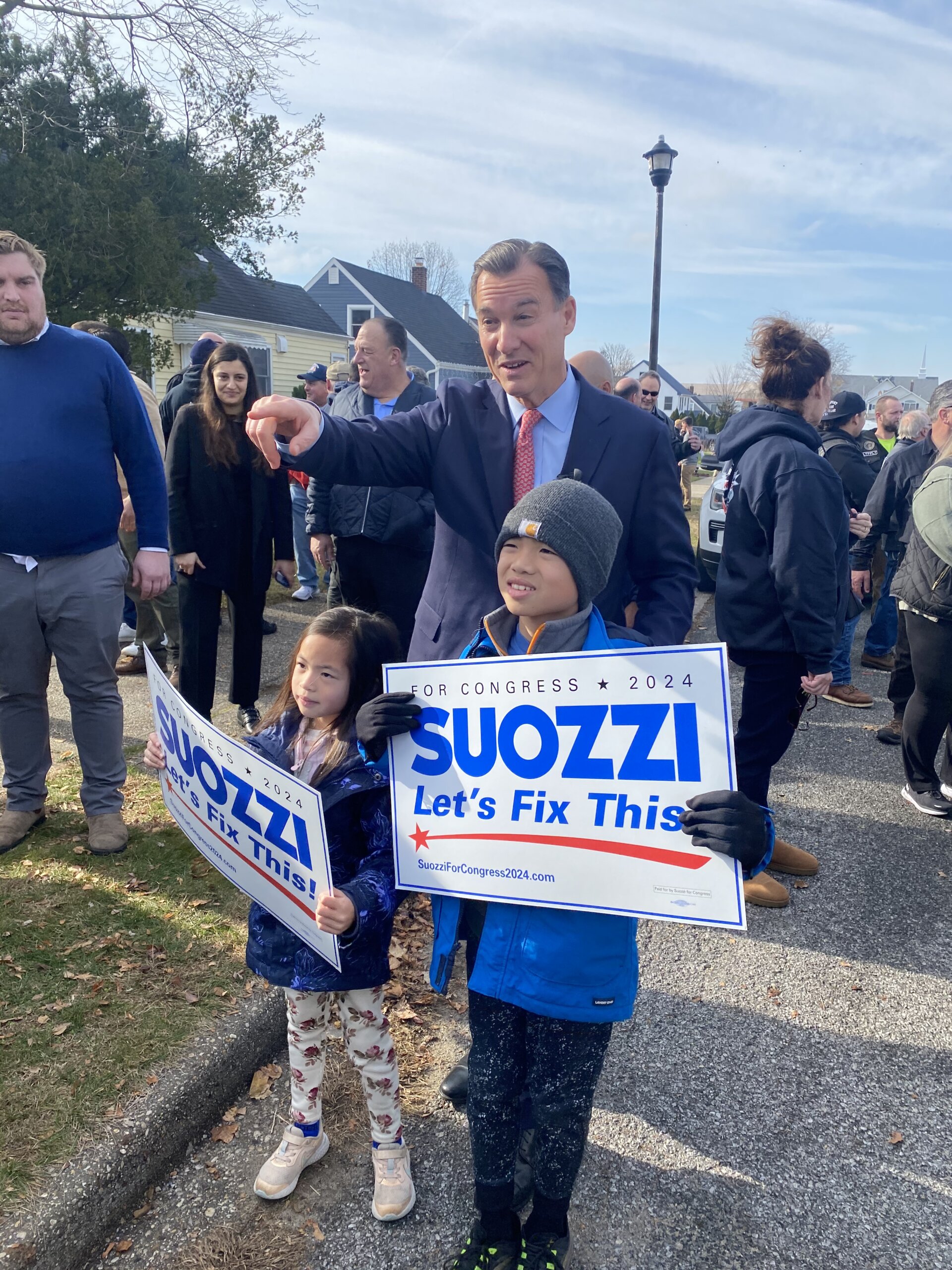 Tom Suozzi inicia su campaña para las Elecciones Especiales NY-03