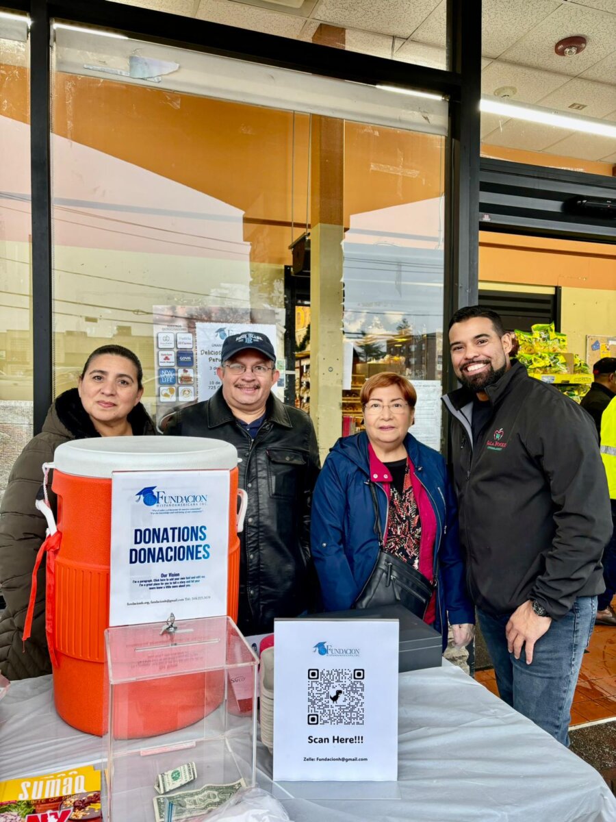 Chocolatada navideña de Fundación Hispanoamericana recauda fondos para becas a estudiantes