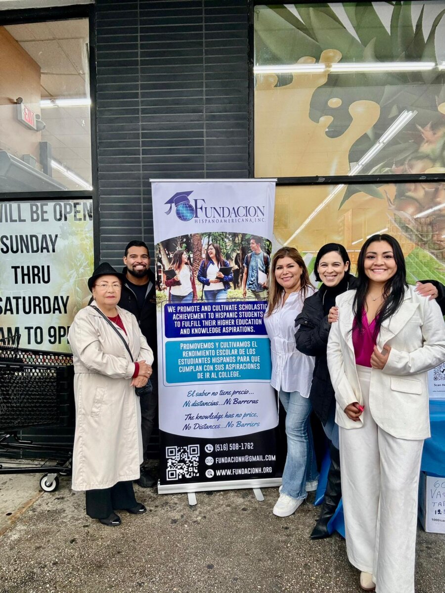 Chocolatada navideña de Fundación Hispanoamericana recauda fondos para becas a estudiantes