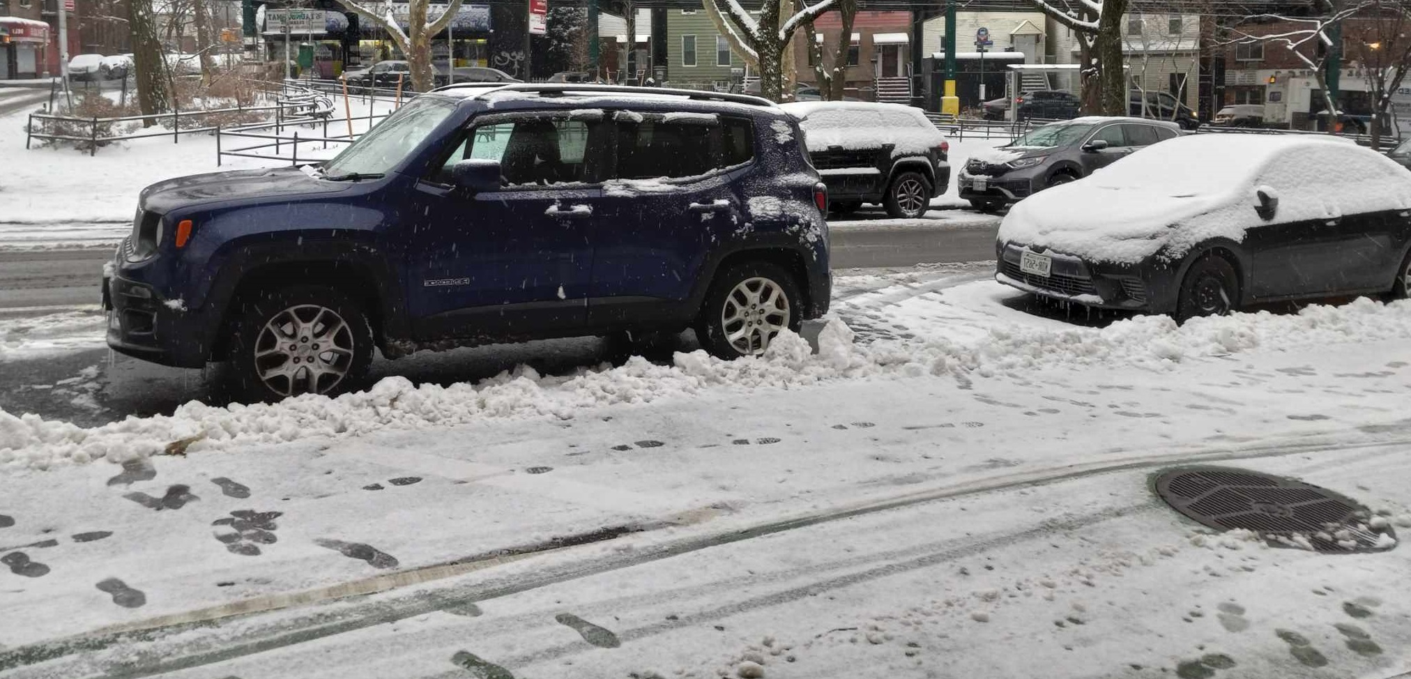 La primera nevada en 2024 provoca condiciones resbaladizas en Long Island