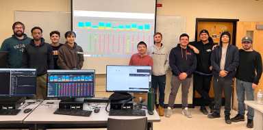 Estudiantes de universidad de Suffolk obtienen el 3er. puesto en competencia cibernética nacional