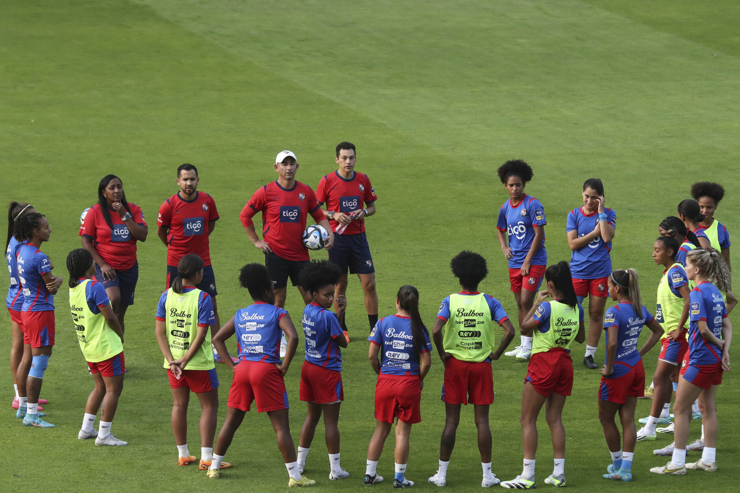 Costa Rica afronta la Copa Oro femenina de la Concacaf