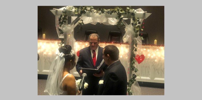 Huntington celebrarará maratón de matrimonios en el Día de San Valentín