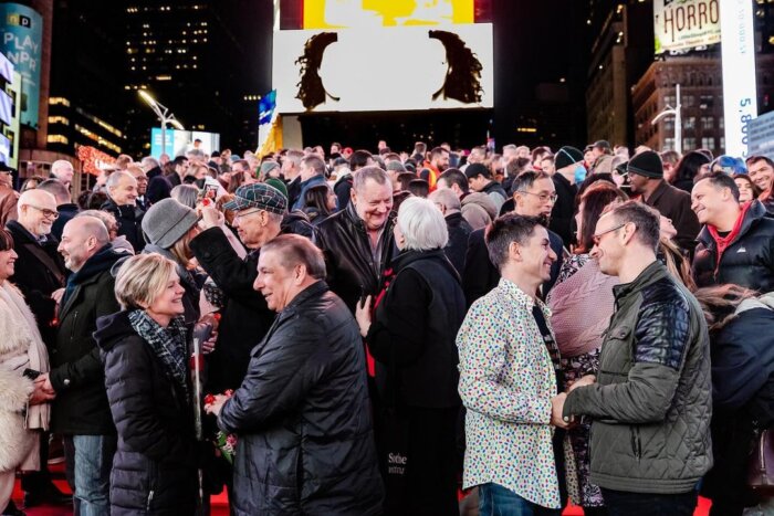 Pasar el día de San Valentín en Times Square