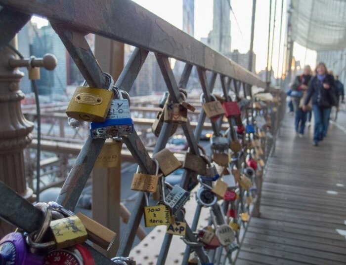 El Puente de Brooklyn entre los 5 puentes del mundo para sellar el amor