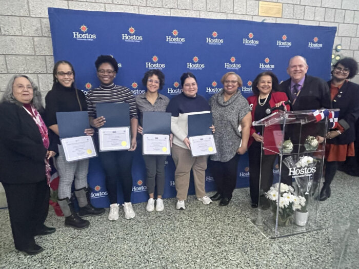 Celebrando el mes de la Herencia Dominicana Hostos Community College representa una luz de cambio en en la comunidad