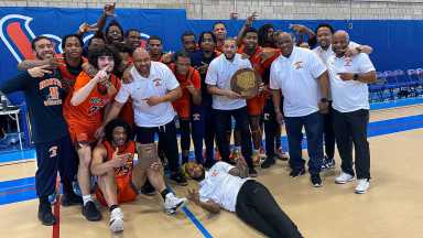 Hostos campeón de baloncesto masculino Región XV de NJCAA 2024