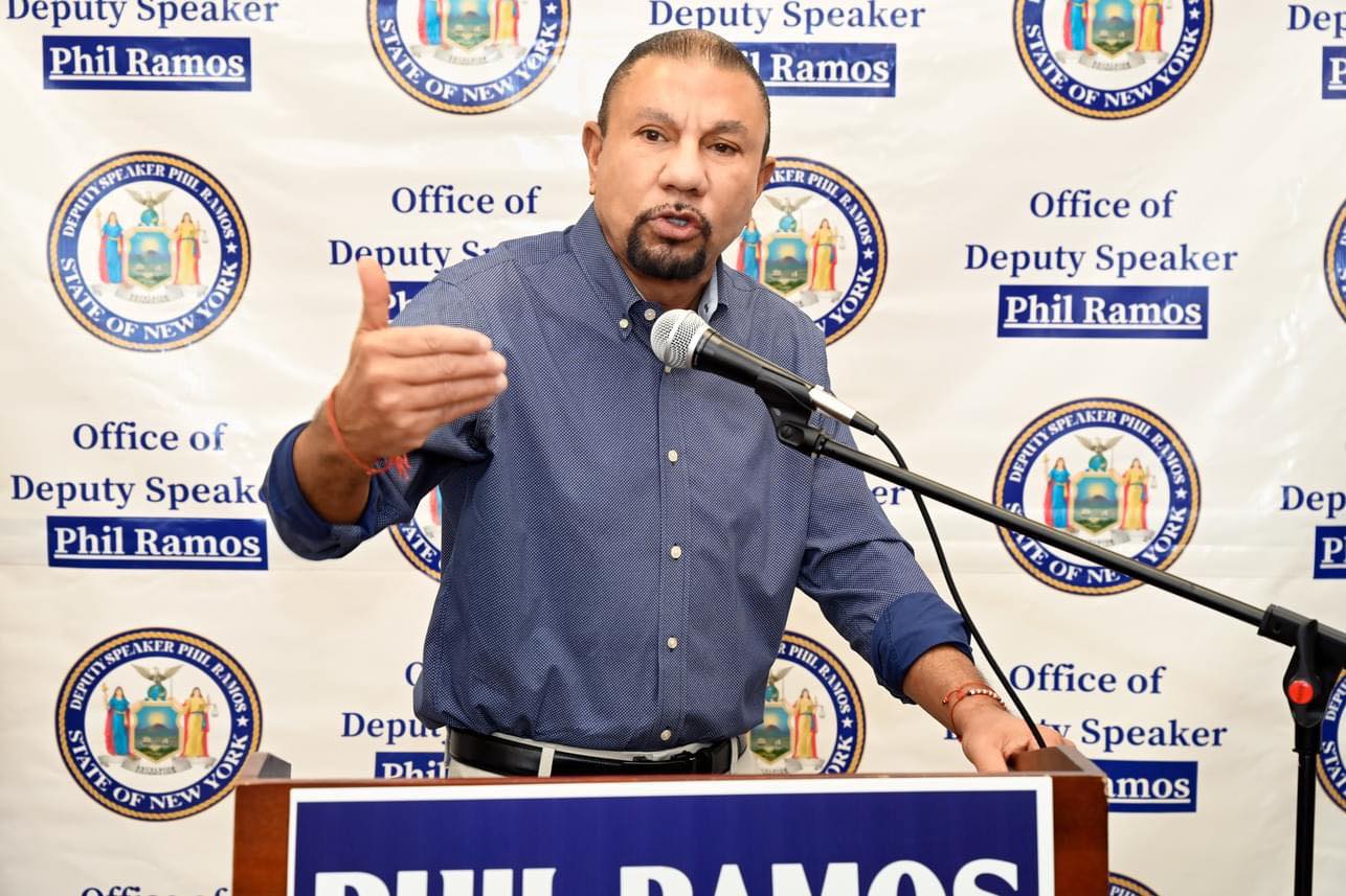 Asambleísta Phil Ramos lanza su campaña de reelección para el 6to Distrito de Long Island