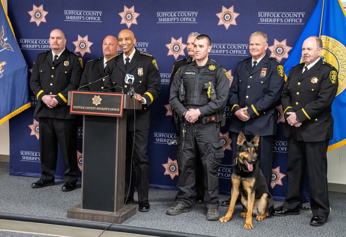 Perro policía de Suffolk ayuda a detectar drogas y localizar personas desaparecidas