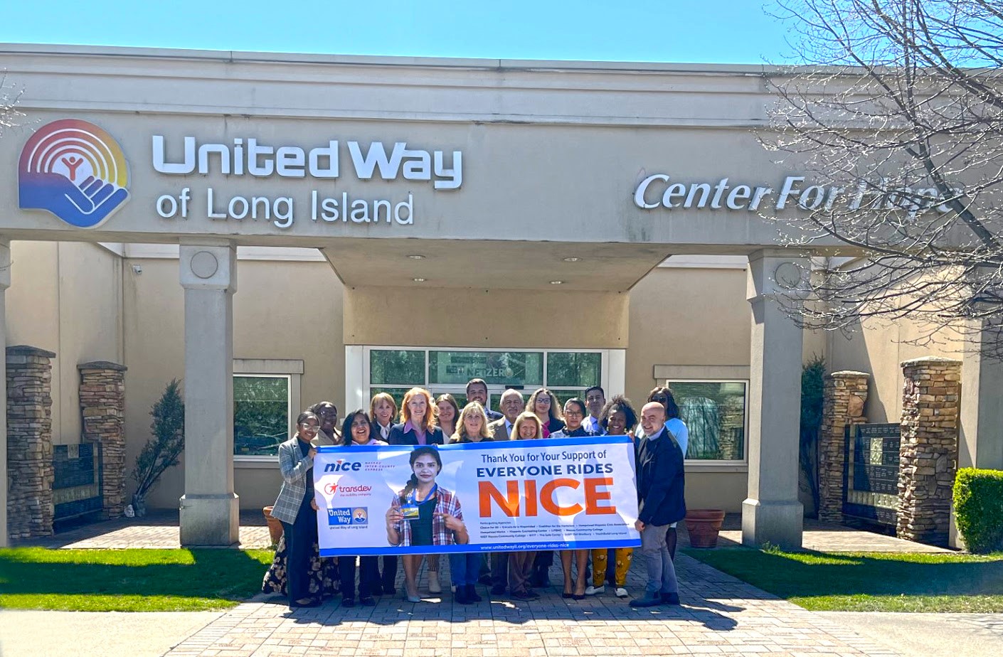 United Way crea un camino hacia un transporte confiable con NICE Bus del condado de Nassau