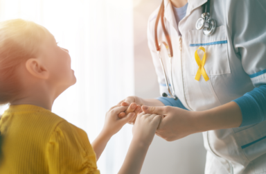 ¿Qué síntomas podrían advertir la presencia de cáncer infantil?